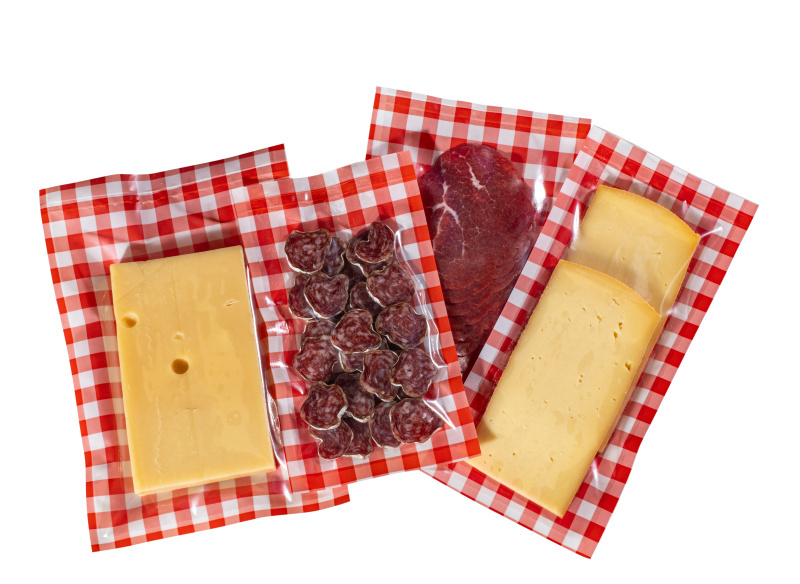 vac-star-cz-vakuove-sacky-cervene-karo